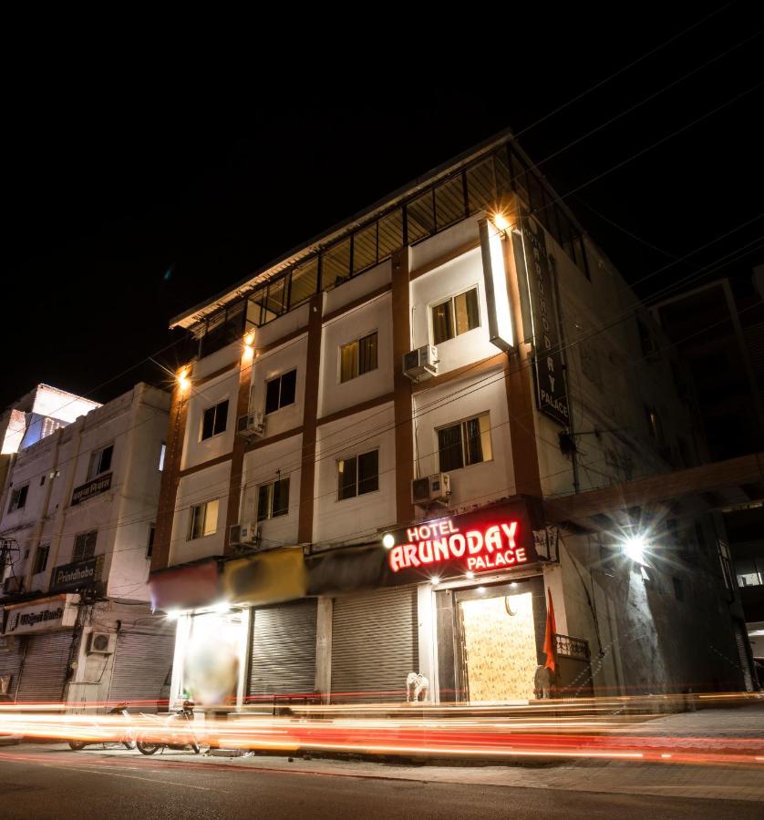 Tripli Hotels Arunoday Palace Udaipur Ngoại thất bức ảnh