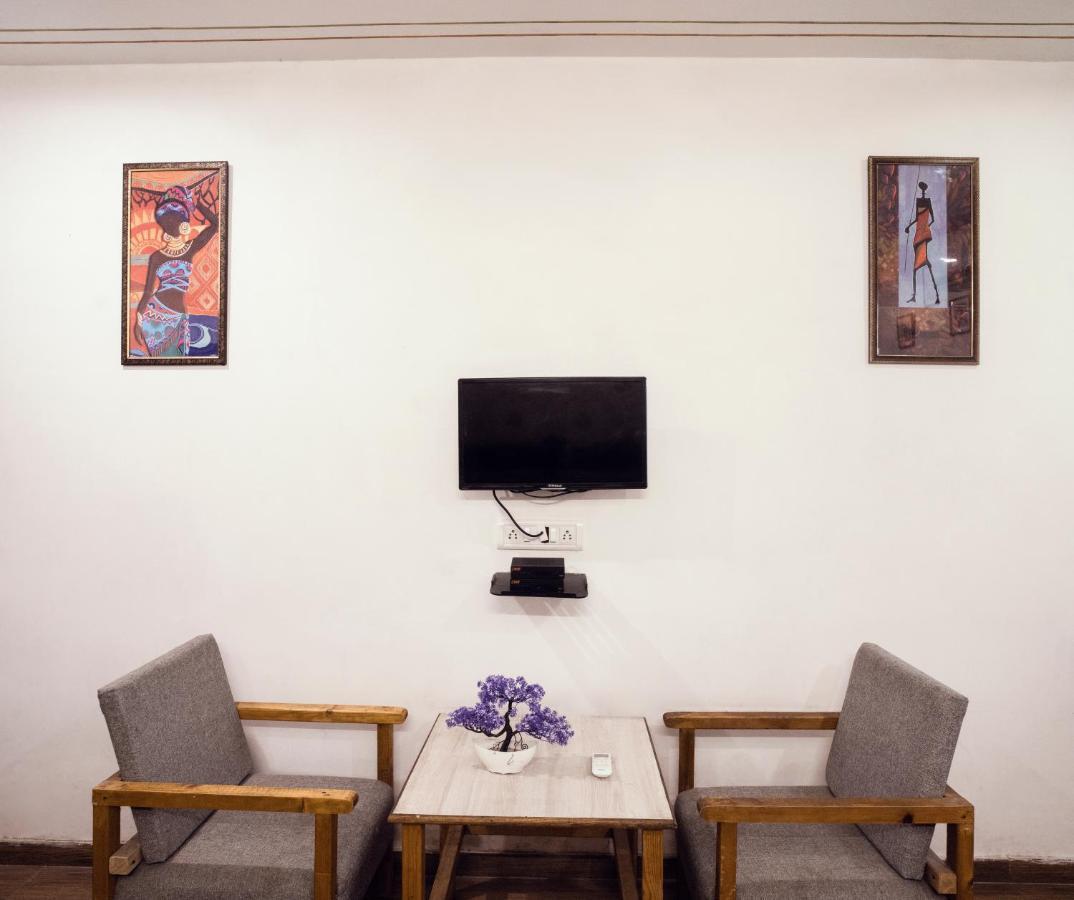 Tripli Hotels Arunoday Palace Udaipur Ngoại thất bức ảnh
